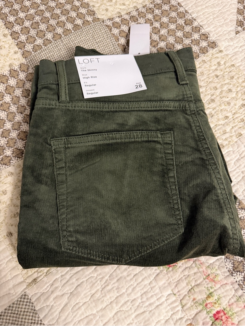 LOFT Skinny High-Rise Corduroy
Pants Size 6
